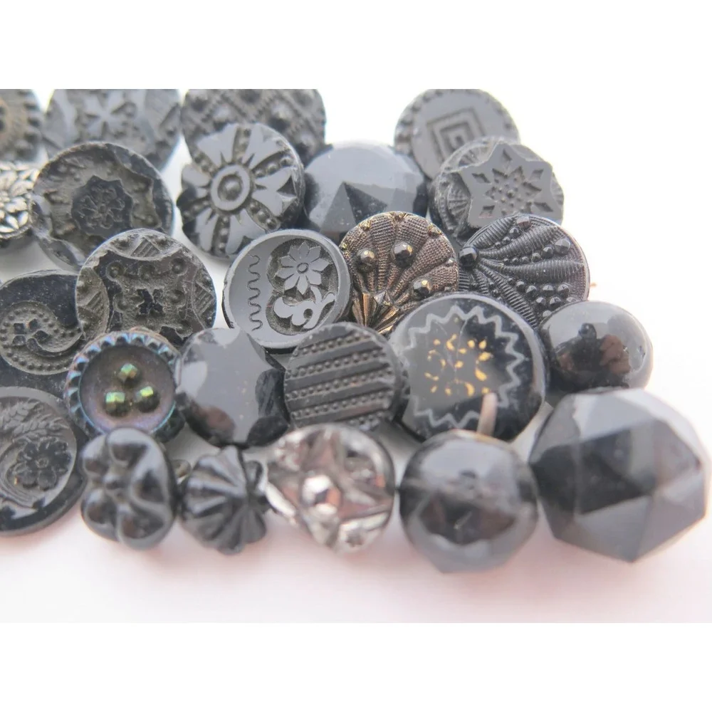 Antique Stunning Carved Molded Black Glass Buttons Lot*Flowers*Highly Detailed‎